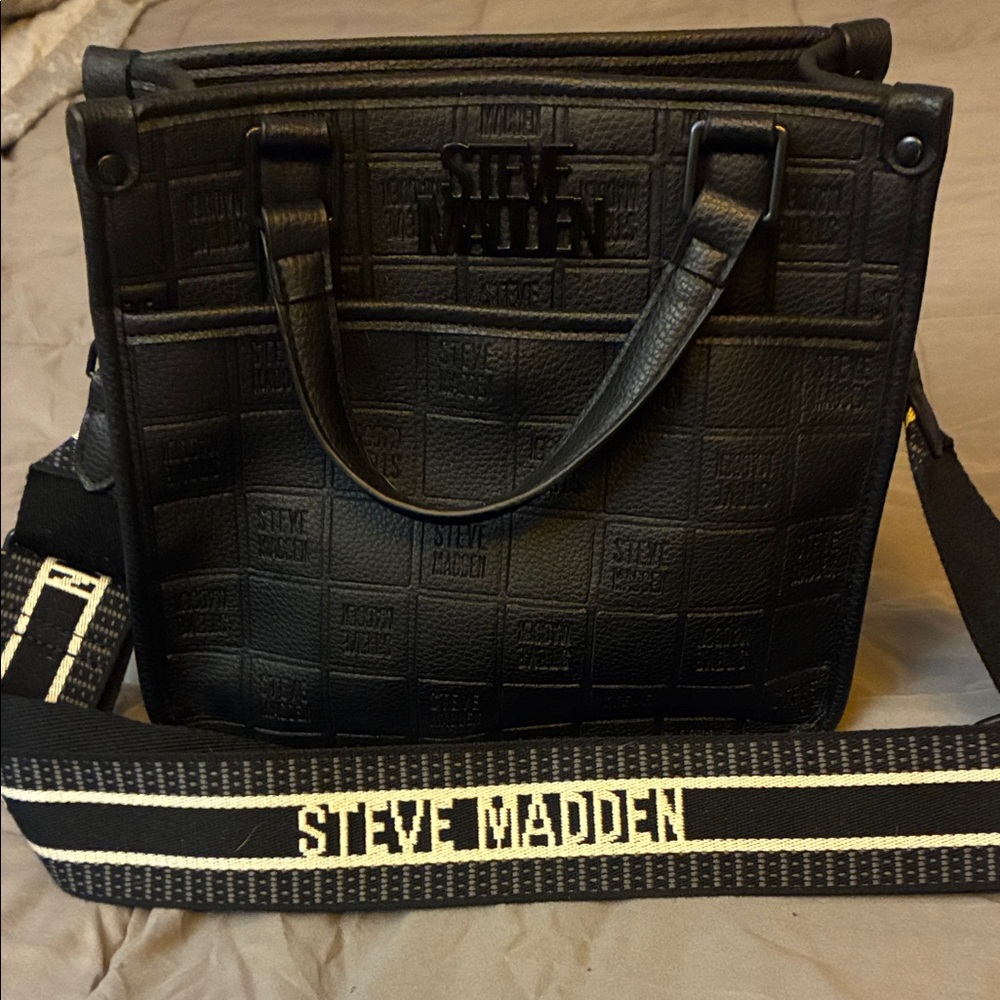 Steve Madden Embossed Black Messenger Bag